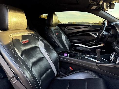 Used 2019 Chevrolet Camaro SS image 18