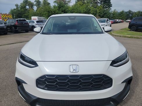 New 2026 Honda HR-V LX image 2