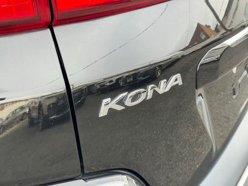Used 2023 Hyundai Kona Limited image 31
