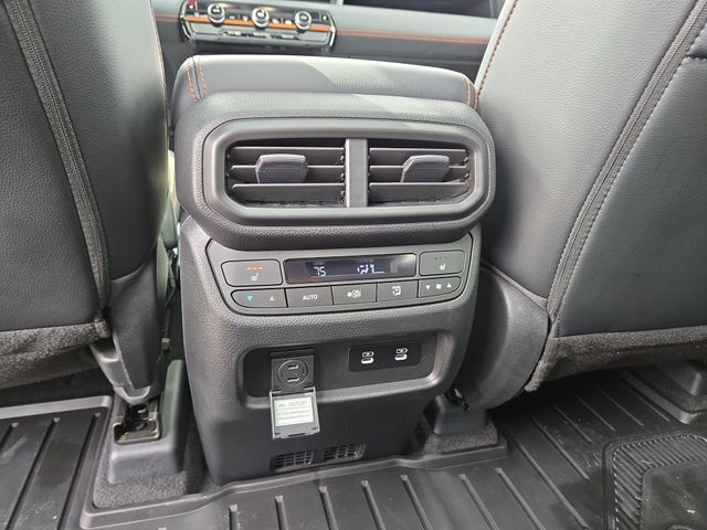 Used 2026 Honda Pilot TrailSport image 35
