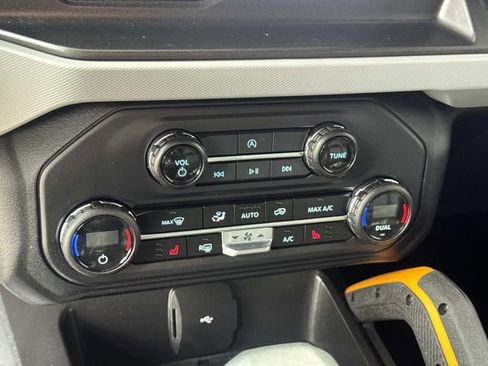 Certified 2023 Ford Bronco Badlands image 17