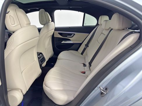 Used 2025 Mercedes-Benz E 350 E 350 w/ MBUS Superscreen Package image 43