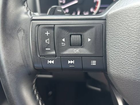 Used 2025 Nissan Rogue SV AWD/4WD image 21