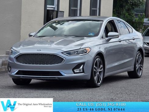Used 2020 Ford Fusion Titanium AWD/4WD image 3