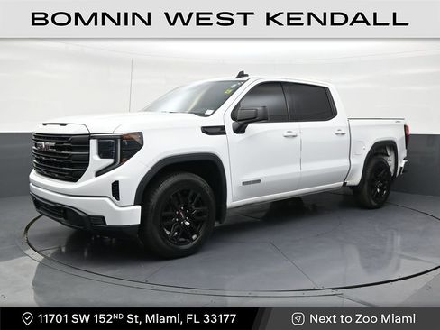 Used 2023 GMC Sierra 1500 Elevation image 1