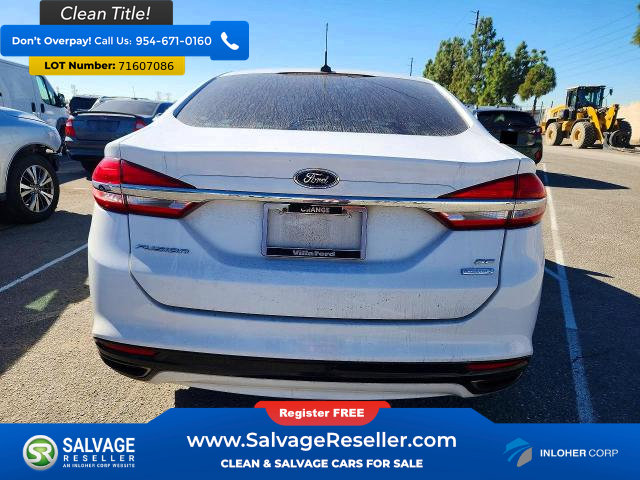 Used 2017 Ford Fusion SE FWD image 8
