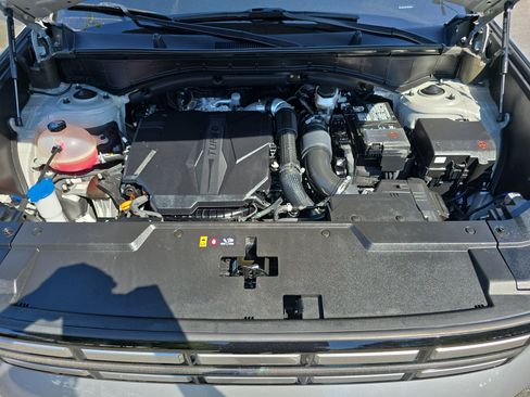 Used 2024 Hyundai Santa Fe SEL FWD image 32
