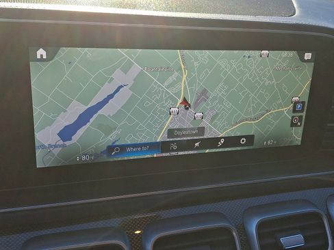 Used 2021 Mercedes-Benz GLS 580 GLS 580 image 17