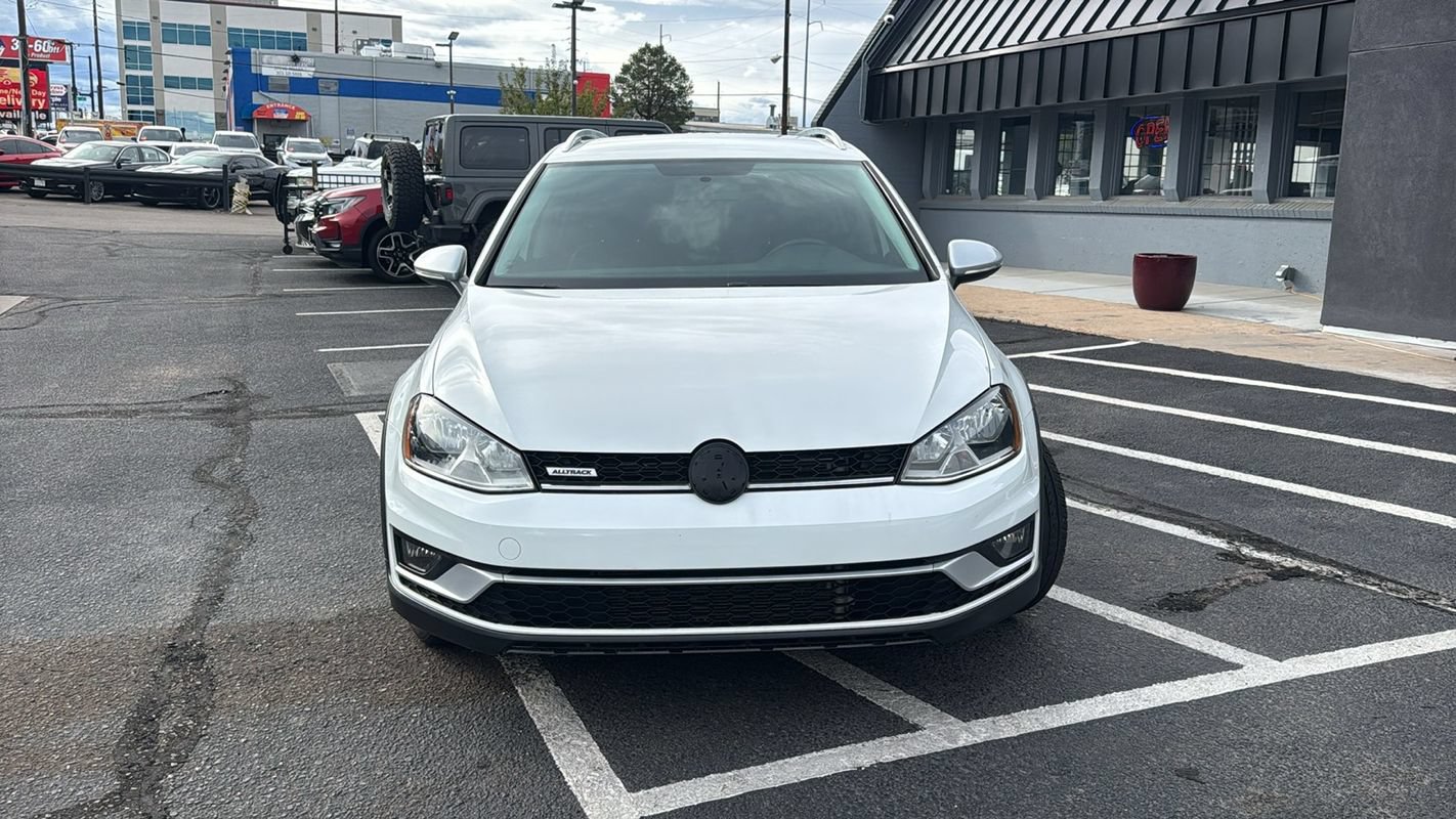 Used 2017 Volkswagen Golf Alltrack SE AWD/4WD image 8
