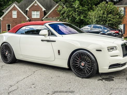 Used 2016 Rolls-Royce Dawn RWD image 20