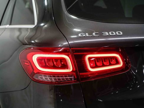 Certified 2022 Mercedes-Benz GLC 300 image 9