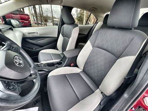Used 2024 Toyota Corolla LE image 20