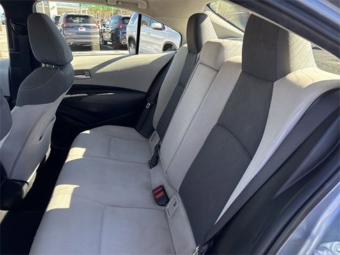 Used 2020 Toyota Corolla LE image 23