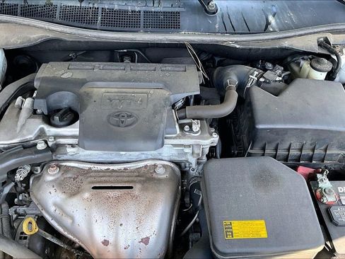 Used 2015 Toyota Camry SE FWD image 20