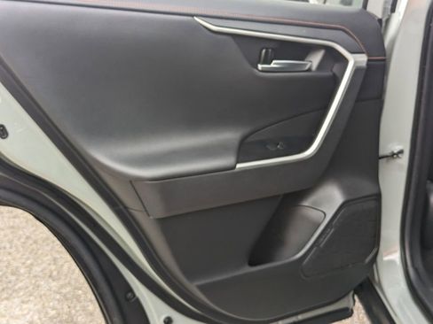 Used 2021 Toyota RAV4 Adventure image 25