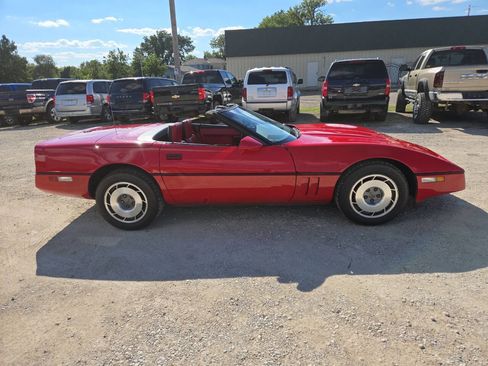 Used 1987 Chevrolet Corvette Convertible image 5
