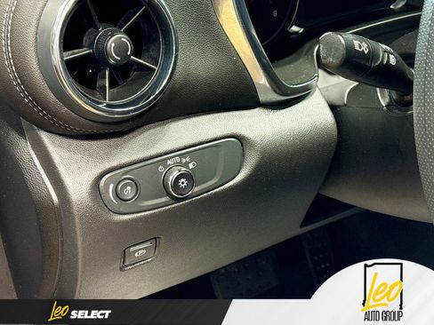 Used 2023 Chevrolet Blazer LT w/ Driver Confidence Package image 10