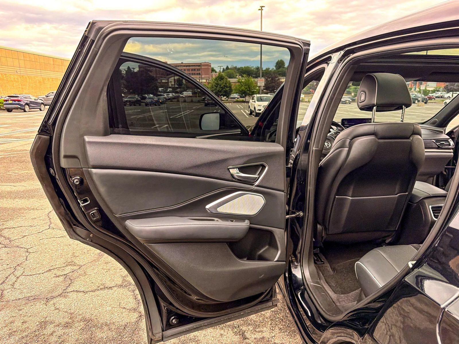 Used 2019 Acura RDX w/ Advance Package AWD/4WD image 10