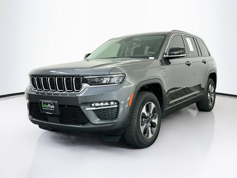Used 2022 Jeep Grand Cherokee Limited 4xe AWD/4WD image 3
