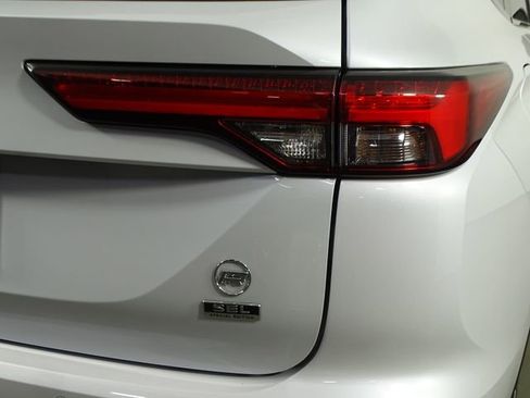 Used 2022 Mitsubishi Outlander SEL image 40