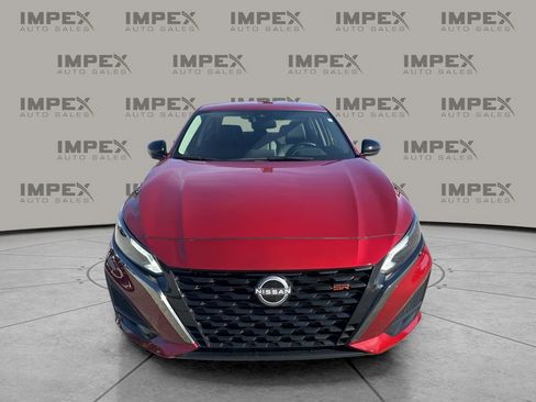 Used 2025 Nissan Altima 2.5 SR image 8