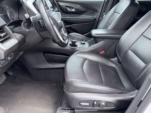 Used 2024 GMC Terrain SLT FWD image 29