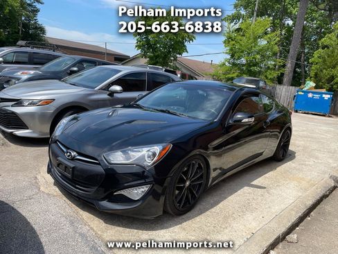 Used 2015 Hyundai Genesis 3.8 RWD image 1