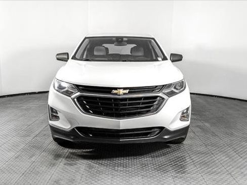 Used 2020 Chevrolet Equinox LS w/ LS Convenience Package FWD image 12