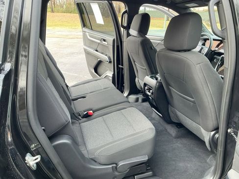 Used 2025 GMC Acadia Elevation image 23