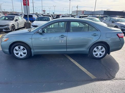 Used 2009 Toyota Camry LE image 6
