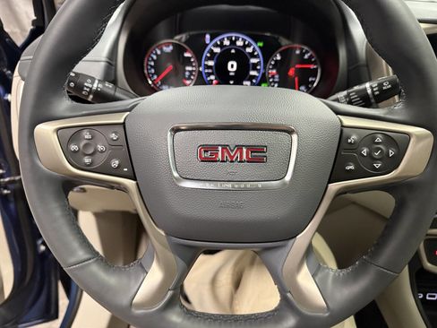 Used 2024 GMC Terrain Denali w/ Denali Premium Package AWD/4WD image 27
