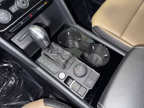 Used 2023 Volkswagen Atlas Cross Sport SEL R-Line image 28