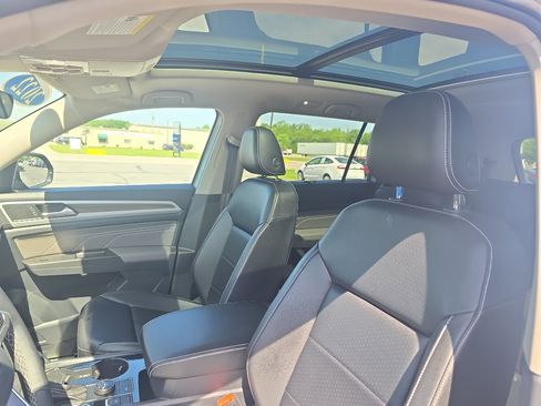 Used 2022 Volkswagen Atlas SEL image 7