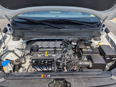 Used 2025 Hyundai Venue SEL FWD image 34