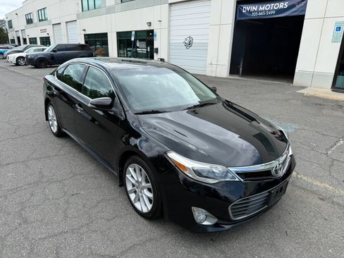 Used 2013 Toyota Avalon XLE Touring FWD image 16