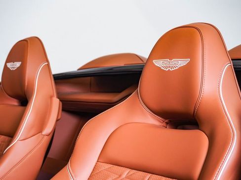 Used 2026 Aston Martin Vanquish Convertible RWD image 25