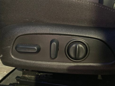 Used 2024 Chevrolet Malibu RS image 25