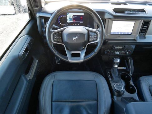 Used 2021 Ford Bronco Outer Banks image 11