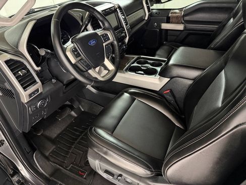 Used 2019 Ford F250 Lariat w/ Lariat Ultimate Package AWD/4WD image 54