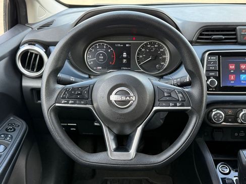 Used 2025 Nissan Versa SV FWD image 28