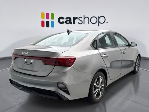 Used 2023 Kia Forte LXS FWD image 5