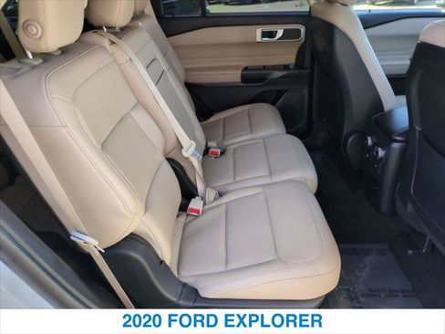 Used 2020 Ford Explorer XLT w/ Equipment Group 202A AWD/4WD image 24