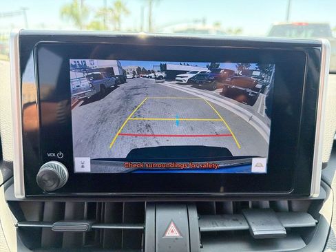 Used 2023 Toyota RAV4 LE FWD image 22