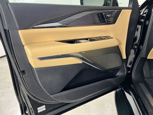 Certified 2025 Cadillac Escalade IQ Sport 2 AWD/4WD image 23