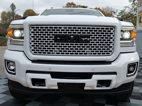 Used 2016 GMC Sierra 2500 Denali w/ Duramax Plus Package image 80