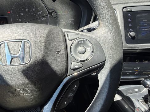 Used 2022 Honda HR-V EX image 27