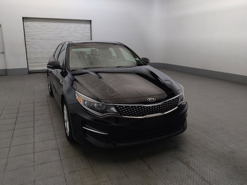 Used 2018 Kia Optima EX w/ Premium Package FWD image 14