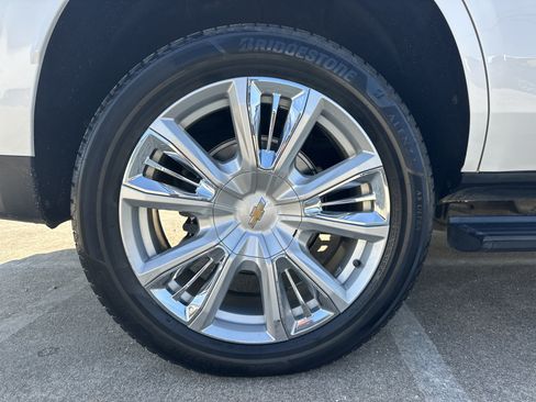Used 2021 Chevrolet Tahoe High Country w/ Premium Package RWD image 19