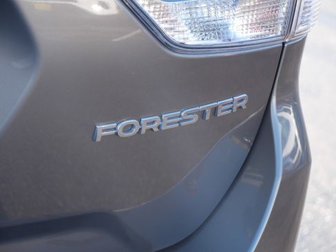 Used 2019 Subaru Forester Limited w/ Popular Package #3 image 8