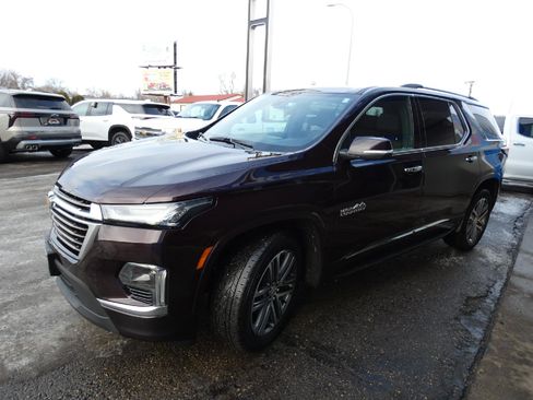 Used 2023 Chevrolet Traverse High Country image 6